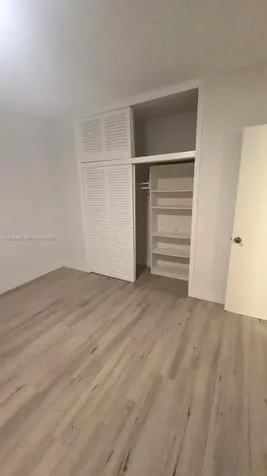8040 Tatum Waterway Drive Miami Beach FL 33141