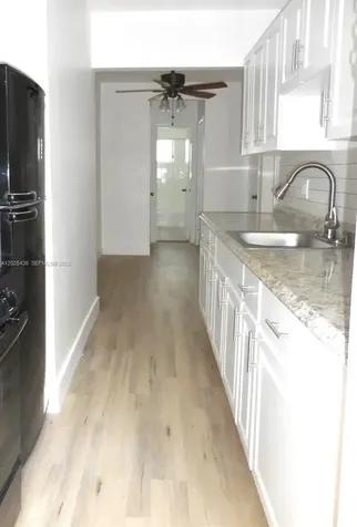 8040 Tatum Waterway Drive Miami Beach FL 33141