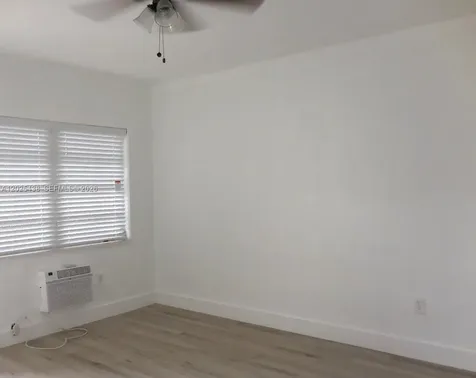 8040 Tatum Waterway Drive Miami Beach FL 33141