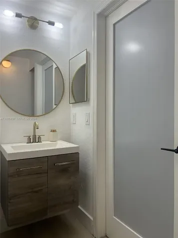 8135 NW 108th Avenue Doral FL 33178