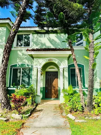 1592 SE 27th Court Homestead FL 33035
