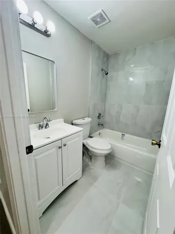 1592 SE 27th Court Homestead FL 33035