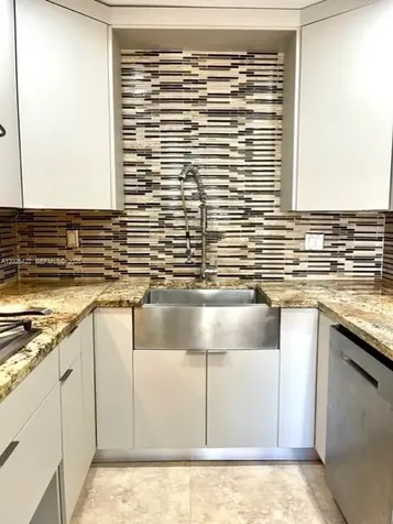 720 N 64th Avenue Hollywood FL 33024