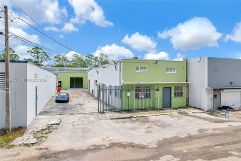7525 NE 3rd Place Miami FL 33138