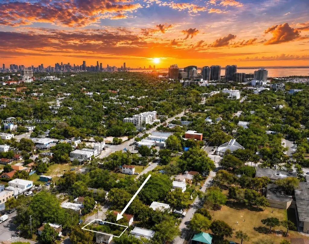 3828 Washington Avenue Miami FL 33133