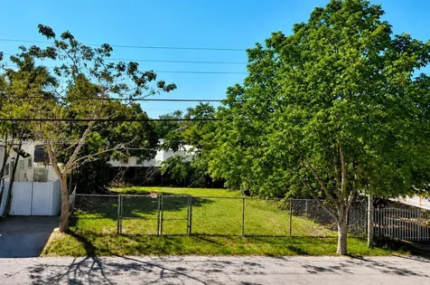 3828 Washington Avenue Miami FL 33133
