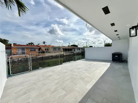 10209 SW 20th Terrace Miami FL 33165