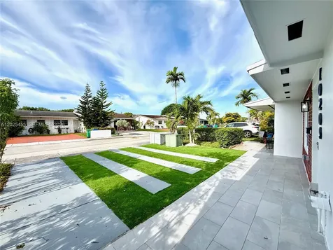 10209 SW 20th Terrace Miami FL 33165