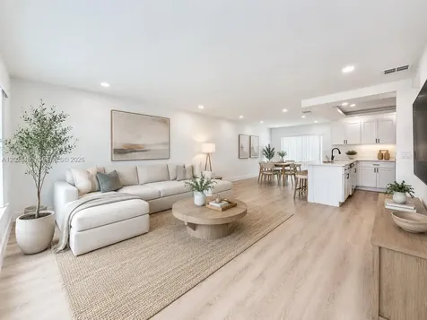10209 SW 20th Terrace Miami FL 33165