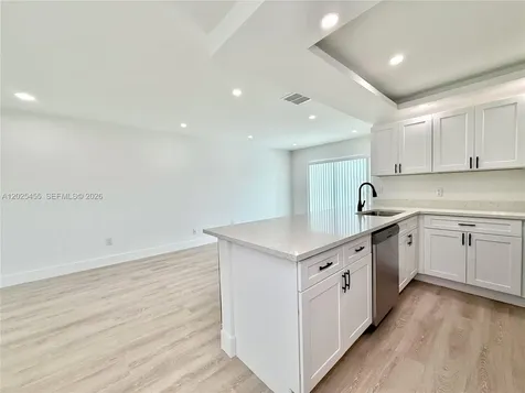 10209 SW 20th Terrace Miami FL 33165
