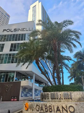 325 S Biscayne Boulevard Miami FL 33131