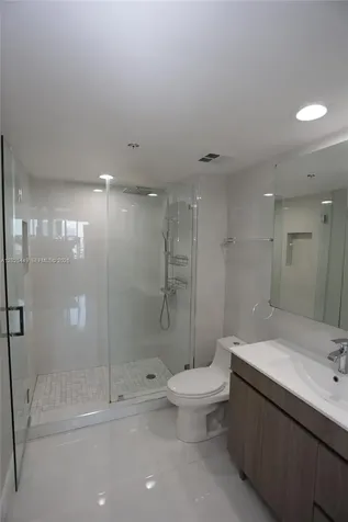 325 S Biscayne Boulevard Miami FL 33131