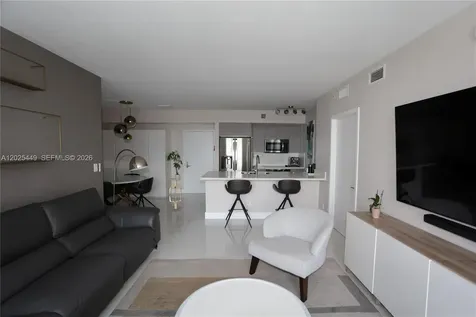325 S Biscayne Boulevard Miami FL 33131