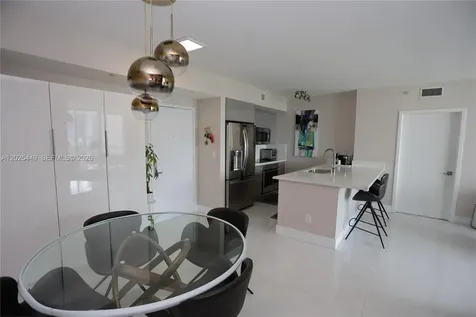 325 S Biscayne Boulevard Miami FL 33131