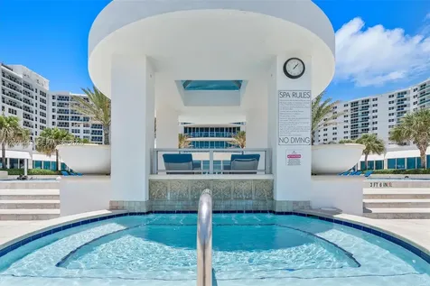 3101 S Ocean Drive Hollywood FL 33019