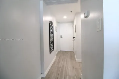19201 Collins Avenue Sunny Isles Beach FL 33160