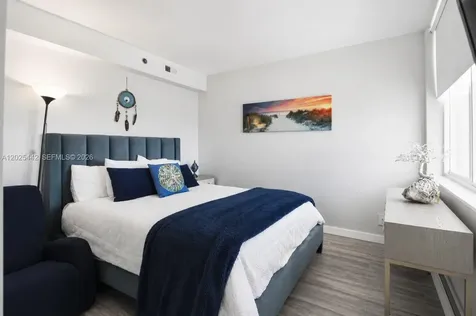 19201 Collins Avenue Sunny Isles Beach FL 33160