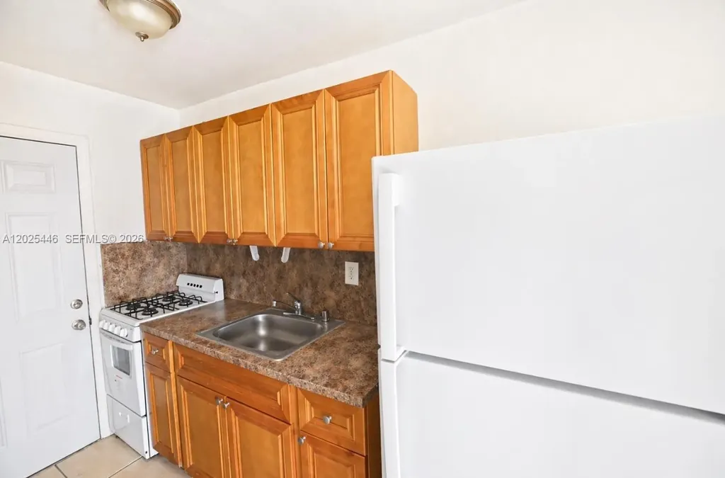 6337 W Flagler Street Miami FL 33144