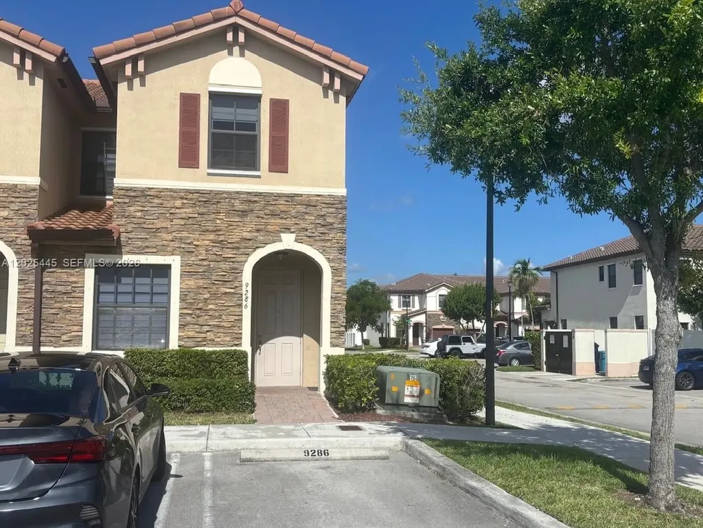 9286 W 33rd Lane Hialeah FL 33018