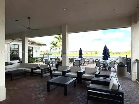 9286 W 33rd Lane Hialeah FL 33018