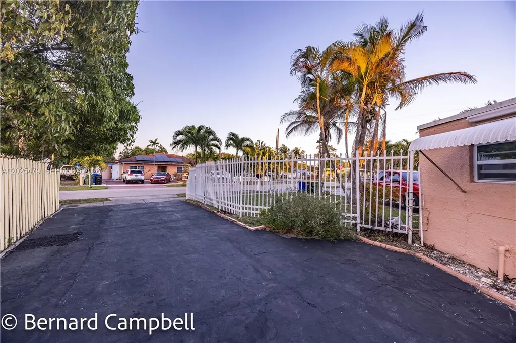 918 NW 13th Court Fort Lauderdale FL 33311