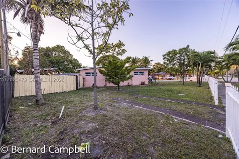 918 NW 13th Court Fort Lauderdale FL 33311