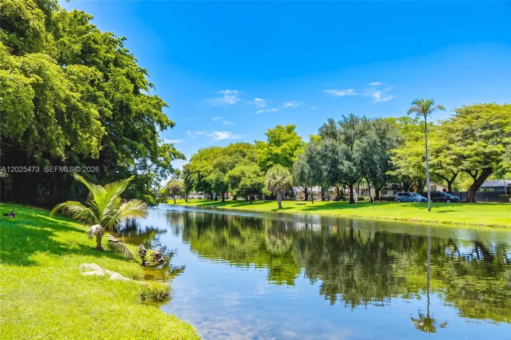 6705 Kingsmoor Way Miami Lakes FL 33014