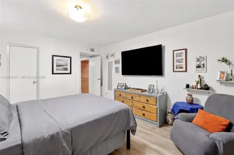 6705 Kingsmoor Way Miami Lakes FL 33014