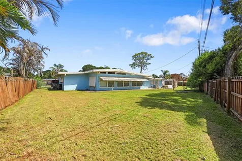 310 E Olive Avenue Port St. Lucie FL 34952