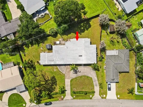 310 E Olive Avenue Port St. Lucie FL 34952