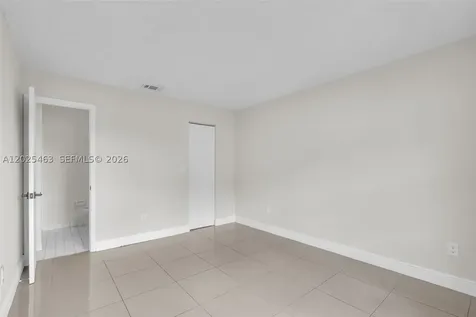 841 NE 207th Lane Miami FL 33179