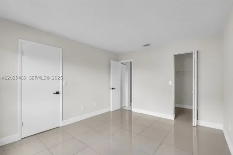841 NE 207th Lane Miami FL 33179