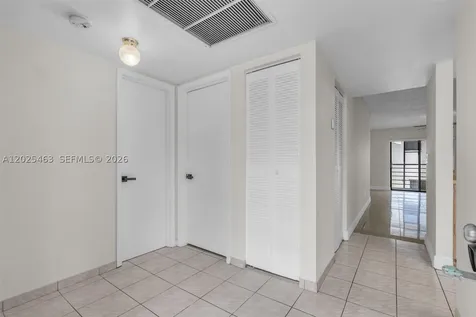 841 NE 207th Lane Miami FL 33179