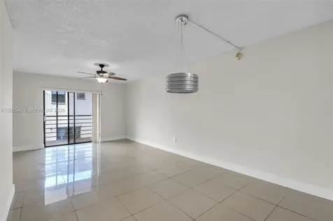 841 NE 207th Lane Miami FL 33179