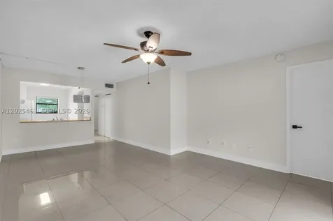 841 NE 207th Lane Miami FL 33179