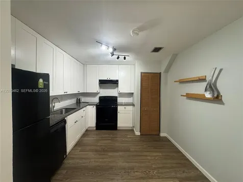 823 NE 19th Avenue Fort Lauderdale FL 33304