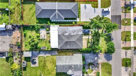 851 SW 1st Street Florida City FL 33034