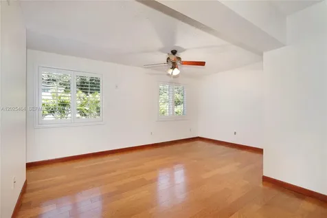 5835 SW 49th Street Miami FL 33155