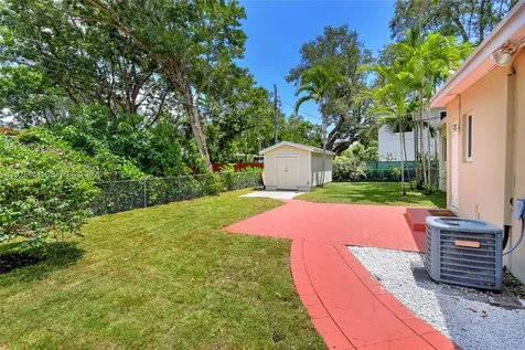 5835 SW 49th Street Miami FL 33155