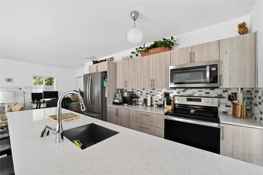 24 NW 13th Avenue Delray Beach FL 33444