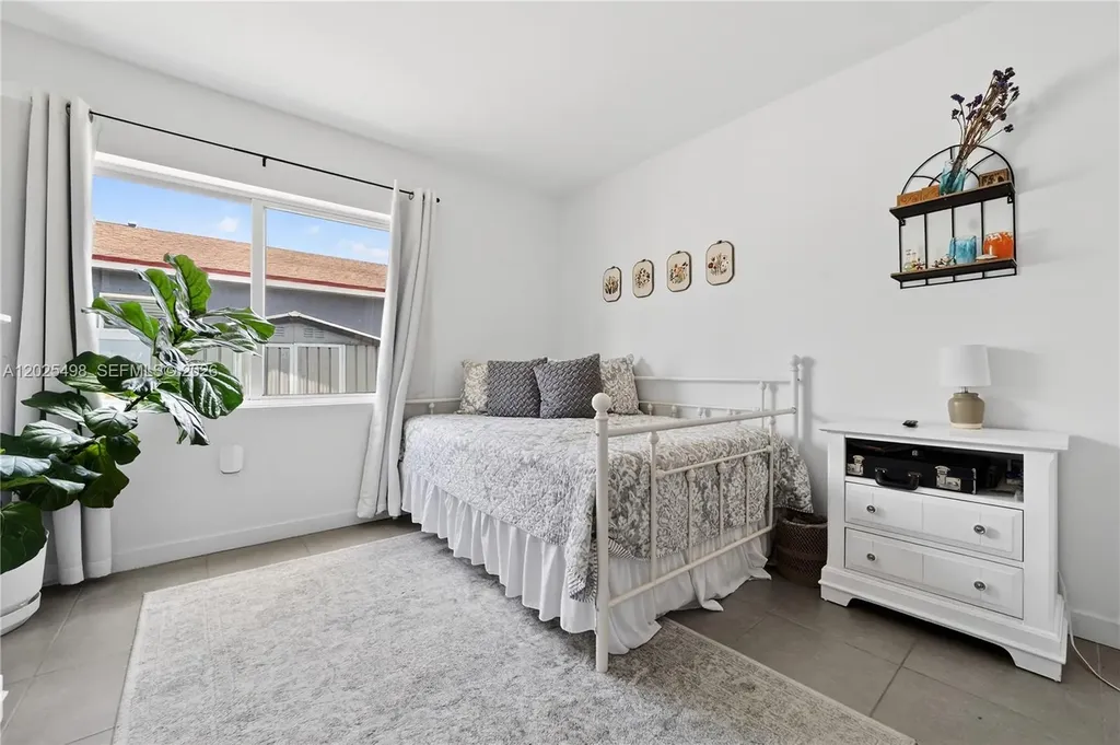 24 NW 13th Avenue Delray Beach FL 33444
