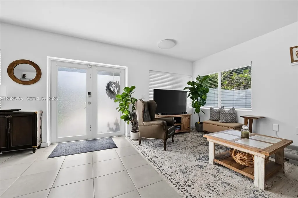 24 NW 13th Avenue Delray Beach FL 33444