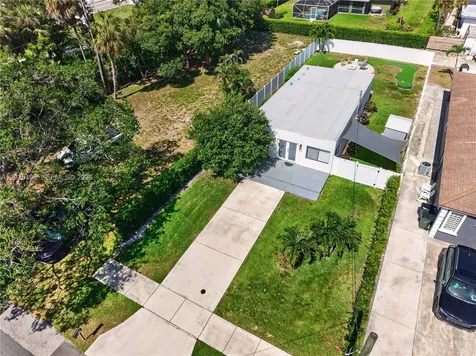 24 NW 13th Avenue Delray Beach FL 33444