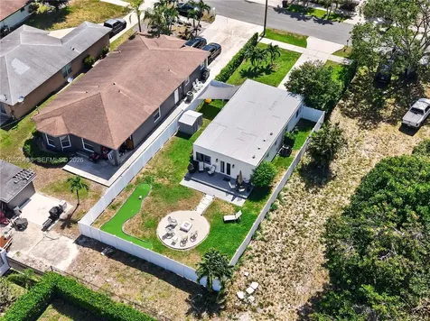 24 NW 13th Avenue Delray Beach FL 33444