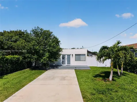 24 NW 13th Avenue Delray Beach FL 33444