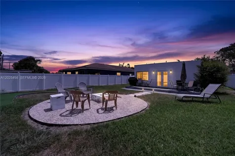 24 NW 13th Avenue Delray Beach FL 33444