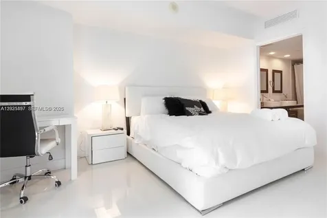 485 Brickell Avenue Miami FL 33131