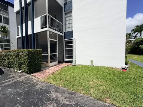 9159 SW 77th Avenue Miami FL 33156