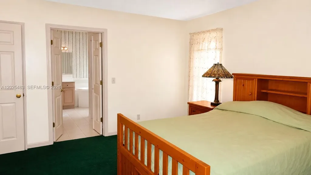 5304 Chestnuts Lake Drive Other City - In The State Of Florida FL 32258