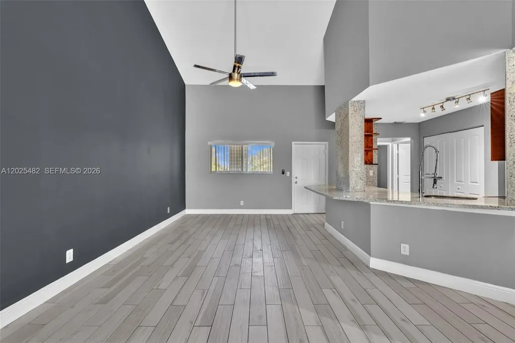 3417 NW 44th Street Oakland Park FL 33309